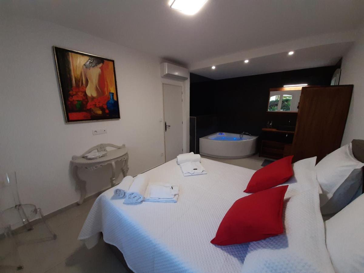 Villa Rasoa Chambre Love Agde Exterior photo